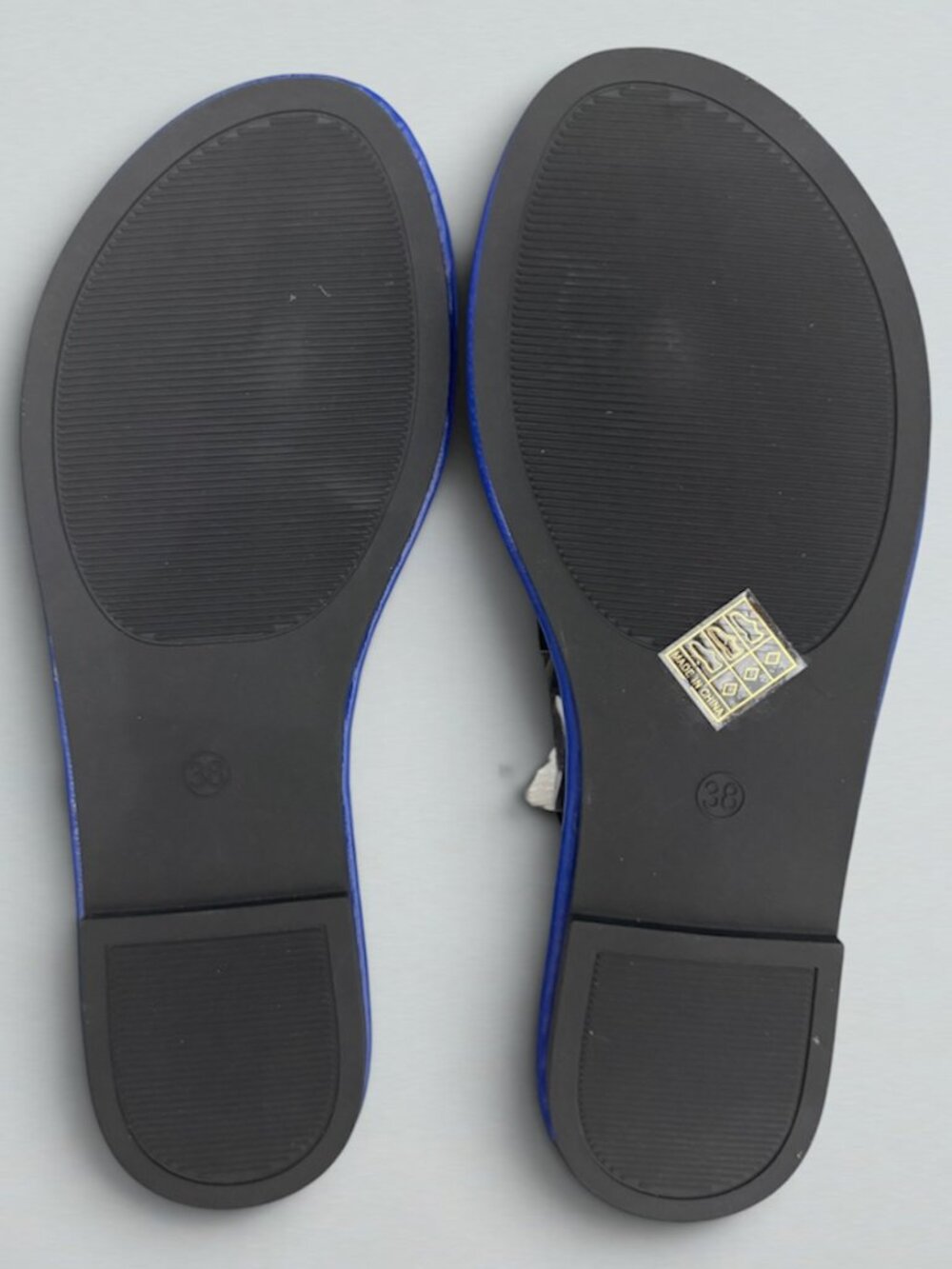 Blue Peacock Feather Clear Strap Thong Flat Sandals Womens Size 38 - Picture 4 of 4